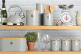 Collezione LIVING, biscottiera con coperchio | grigio pastello | Scatola per biscotti da 3,4 litri | barattolo di biscotti in acciaio con coperchio | Barattoli ermetici in bambù con coperchio Scatole per alimenti Naty Shop