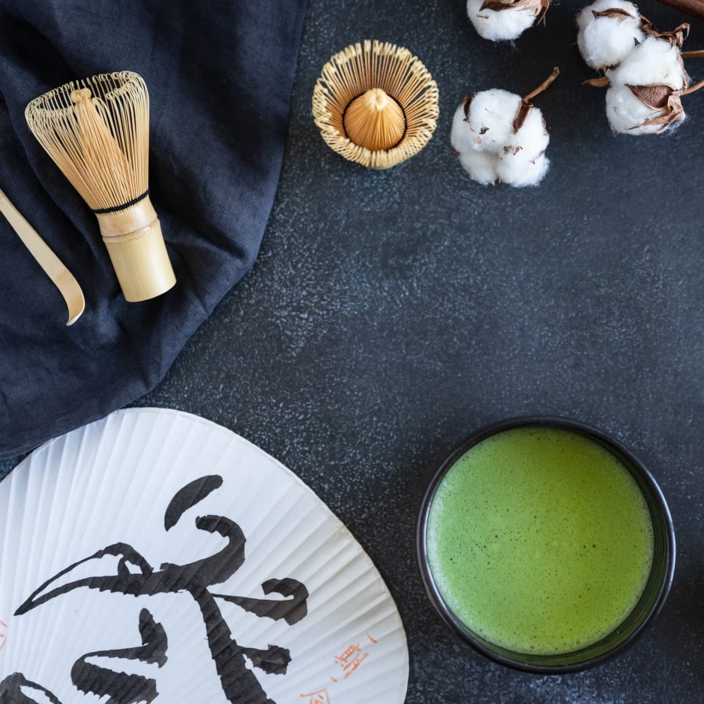 Polvere di tè verde biologico Moya Matcha | 100 g qualità premium per cerimonia | Coltivato e raccolto biologicamente a Uji, in Giappone | Tè verde matcha in polvere | Ideale per la cerimonia giapponese del tè all'acqua