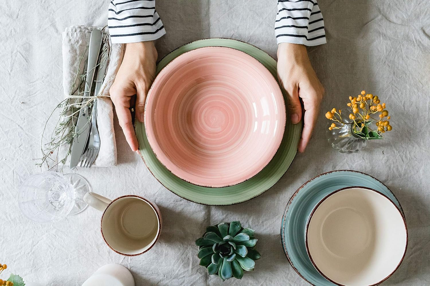 MÄSER 931490 Bel Tempo II Servizio da colazione per 6 persone in look vintage, ceramica dipinta a mano, set di stoviglie da 18 pezzi, verde, gres