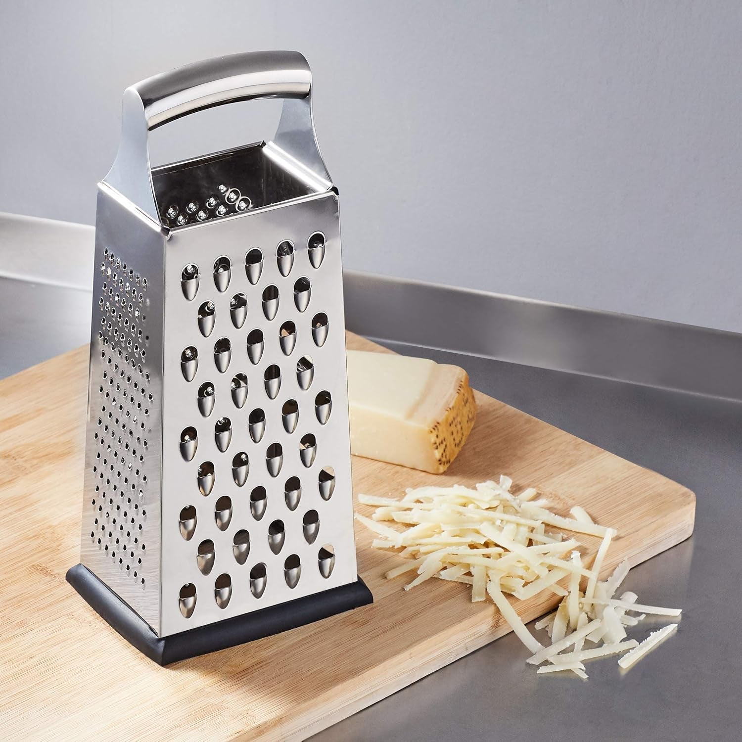 Peeler Naty Shop robusta grattugia quadrata in acciaio inox con base antiscivolo