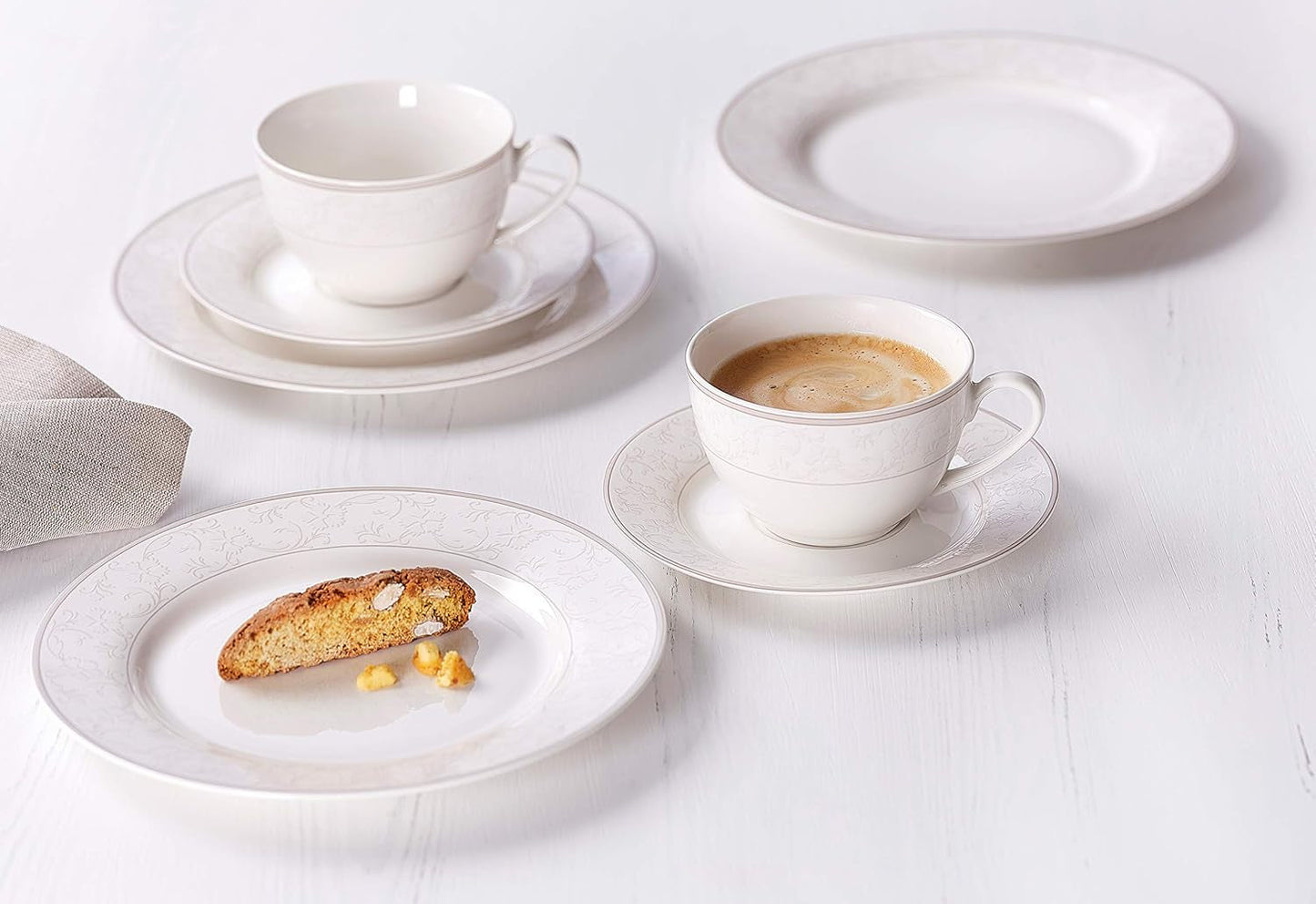 Ritzenhoff & Breker Servizio da caffè Isabella, 18 pezzi, porcellana fine, bianco con ornamenti, 37 x 26 x 25 cm
