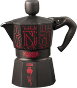 Bialetti Moka Express Stranger Things Caffettiera da 3 tazze, Tasto musica con funzione di ricarica USB-C, Non adatta ai piani cottura a induzione, 3 tazze (130 ml), Nero