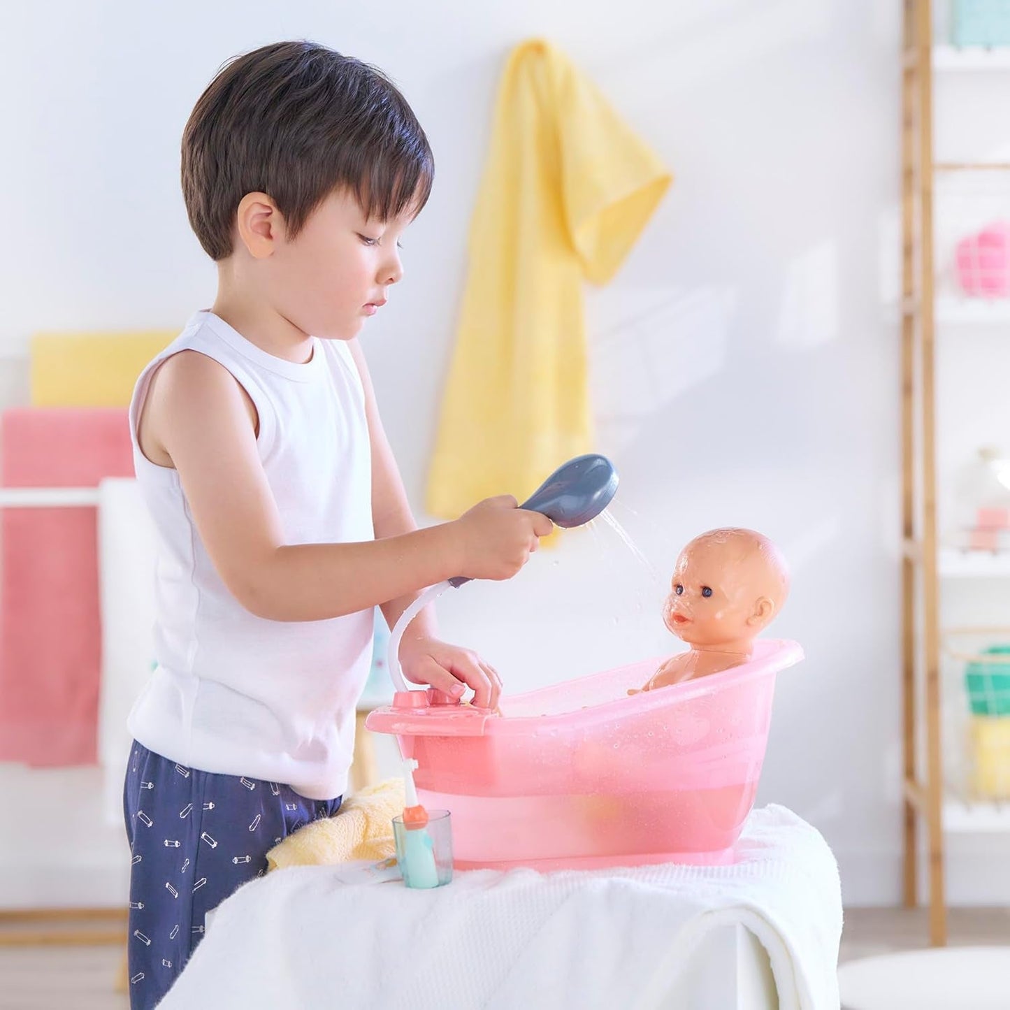 Corolle 9000141660 - Vasca da bagno Mon Grand Poupon con funzione pompa e paperella di gomma per tutte le bambole da 30-36 cm, 32,5 cm, a partire da 3 anni