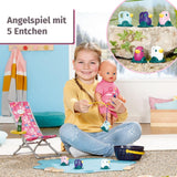 BABY Born 832790 Weekend Fishing - Set di accessori per bambola da pesca con lettino con stampa vivace, tavolino, bicchiere, cestino, anatroccoli e canna da pesca e maglietta lunga rosa, Rosa