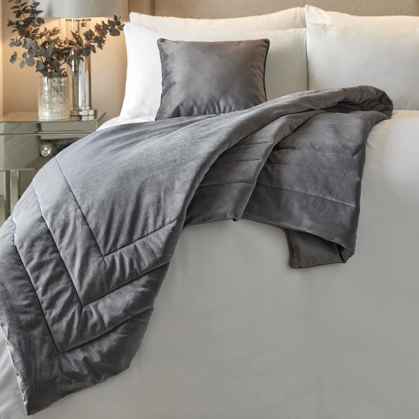 SOIRE'E Copriletto Soiree Melanie, velluto, 150 X 220 cm, ardesia SOIRE'E Letti e coperte