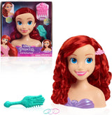 Ariel Just Play Testina per capelli della Principessa Disney 20 cm con accessori Set da 7 pezzi Giocattolo per capelli rossi per bambini dai 3 anni in su