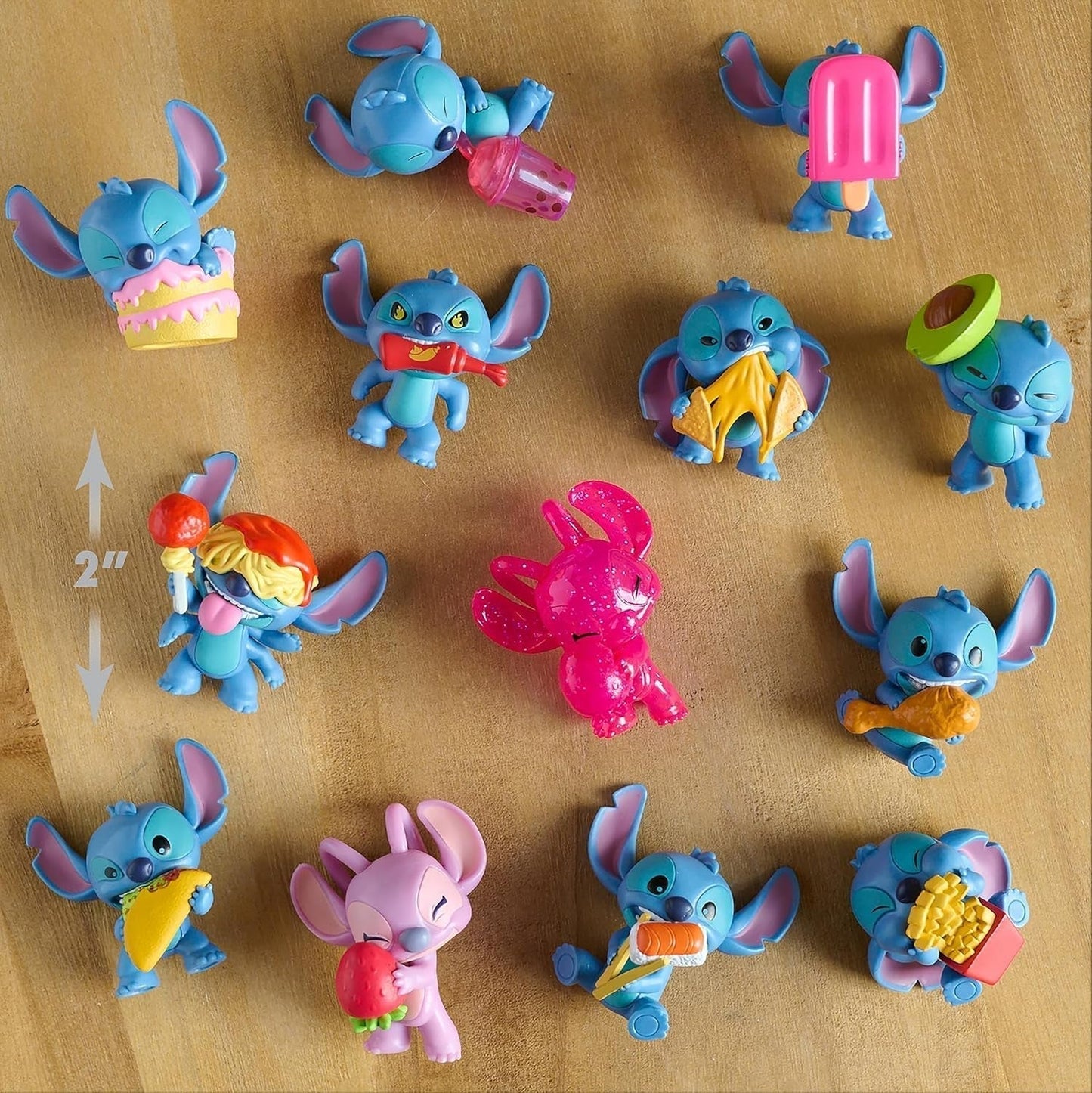 Minifigure da collezione Just Play Disney Stitch, confezione a sorpresa, personaggi da collezione grandi da 5 cm, gli stili possono variare, giocattoli per bambini 3+ Action Figure Naty Shop