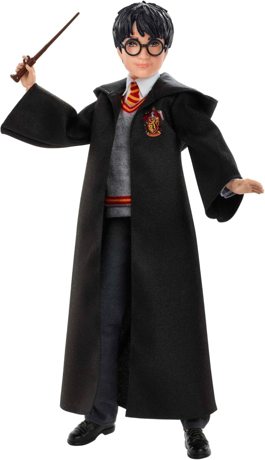 Mattel Harry Potter - Bambola da collezione (circa 26 cm) con uniforme di Hogwarts, tunica di Grifondoro e bacchetta magica da 6 anni FYM50 Action Figures Naty Shop Letto singolo