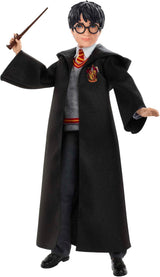 Mattel Harry Potter - Bambola da collezione (circa 26 cm) con uniforme di Hogwarts, tunica di Grifondoro e bacchetta magica da 6 anni FYM50 Action Figures Naty Shop Letto singolo