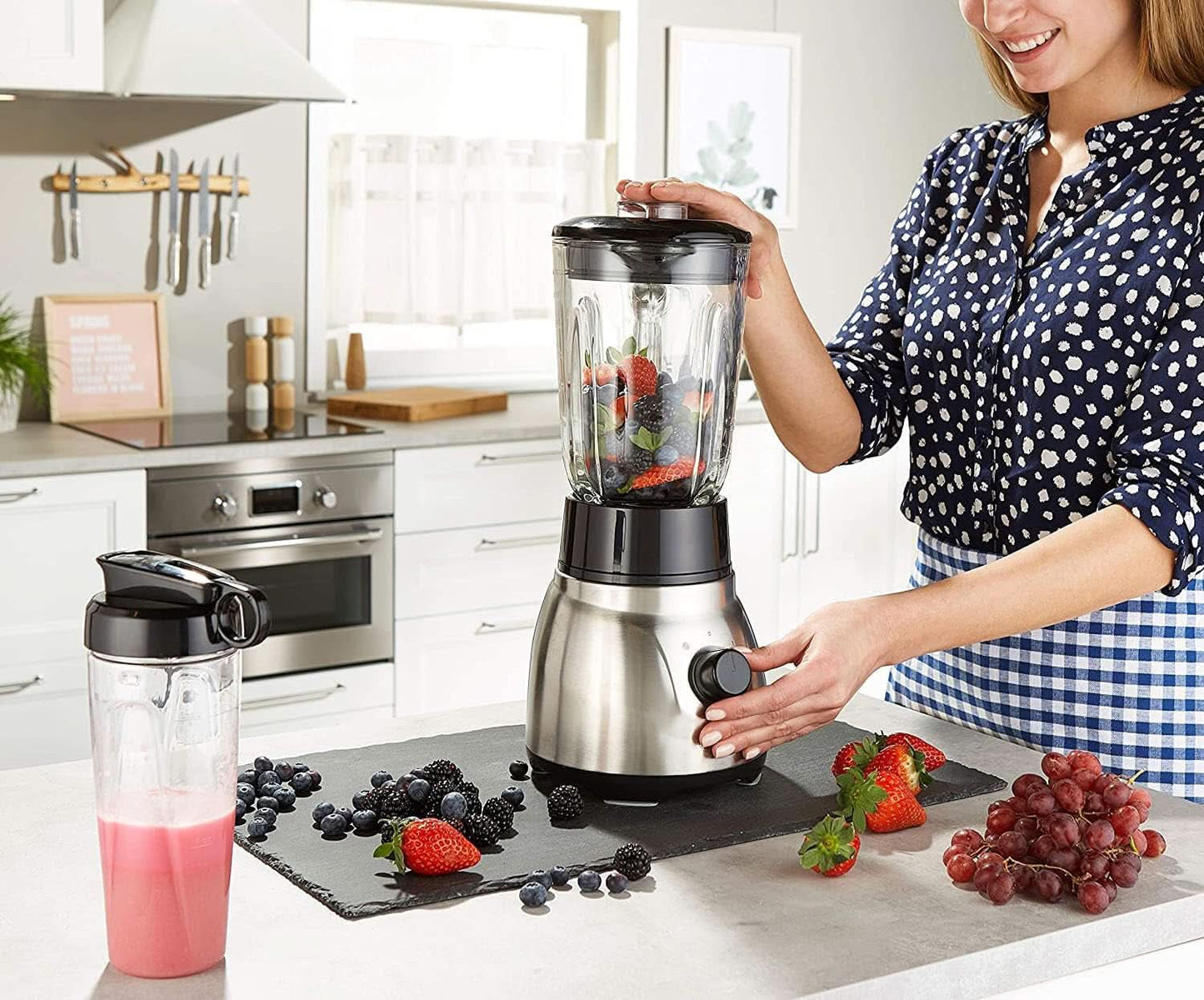 Russell Hobbs Robot da cucina 2 in 1 [mixer in vetro da 1,5 l e mini frullatore da 0,6 l -To-Go-Trinkflasche Inkl. Deckel] Spülmaschinenfest, funzione Impuls-/Ice-Crush, Becher BPA Frei, Edelstahl 23821-56 Kitchen Naty Shop