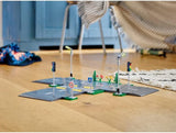 LEGO City Incrocio stradale con semaforo Set da costruzione con mattoncini fosforescenti 60304 Set da costruzione Besuche den LEGO-Store