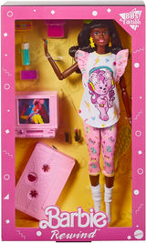 Barbie Rewind - Figura da collezione nostalgica in stile anni '80 con capelli e abiti splendidi, include TV, popcorn e telefono, per fan e collezionisti, HJX19