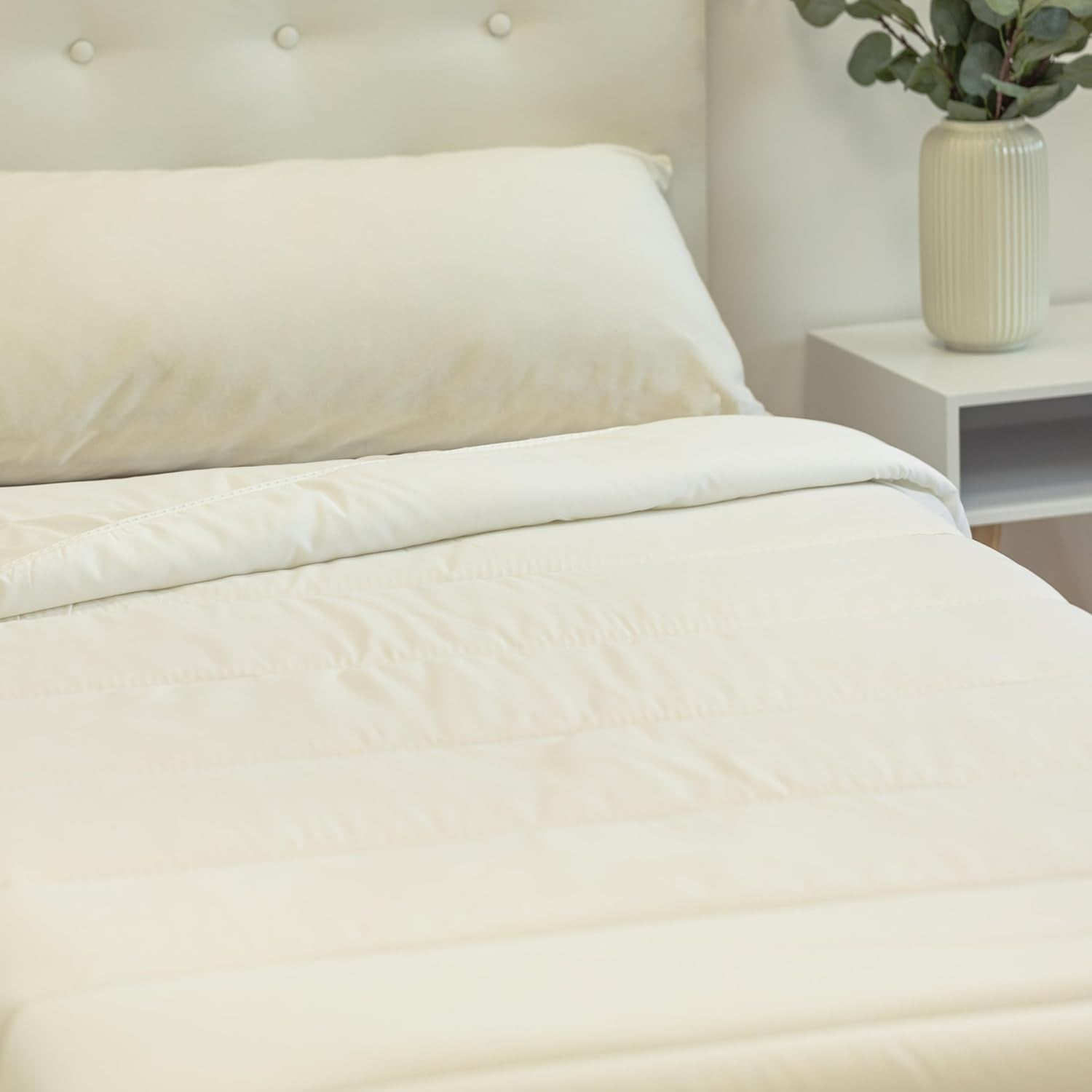 Piumino TRAMAS+ 200 Gr/M² per letto in fibre cave siliconate - 150X220 Cm - Certificato Oeko Tex - Bianco, morbido, caldo, minimalista - Letto 90 Cm Piumini e Trapunte Naty Shop