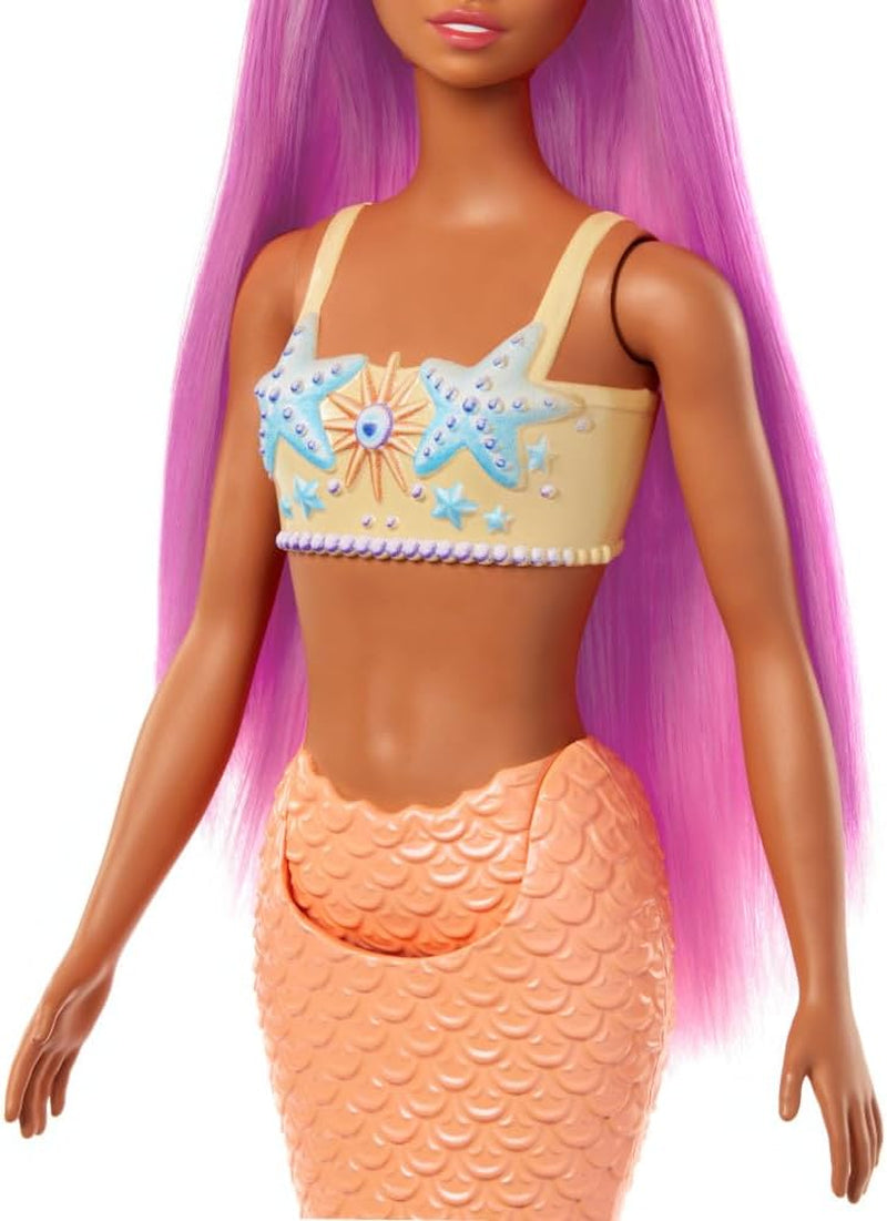 Barbie Sirena con capelli rosa fantasia e fascia per capelli, bambola con testa di stella marina e morbida pinna caudale arancione, HRR05