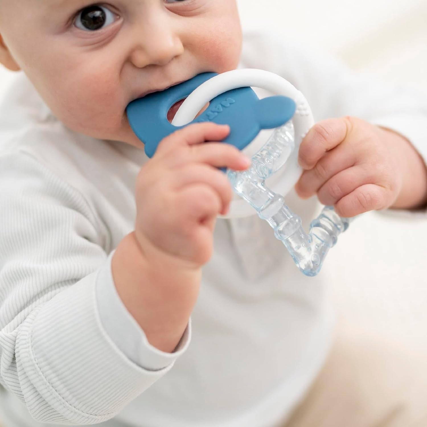 Nattou Anello da dentizione in silicone, Mouse, Riempito ad acqua, Senza BPA, 13,5 x 10,5 x 15 cm, Silicone, Blu/Bianco