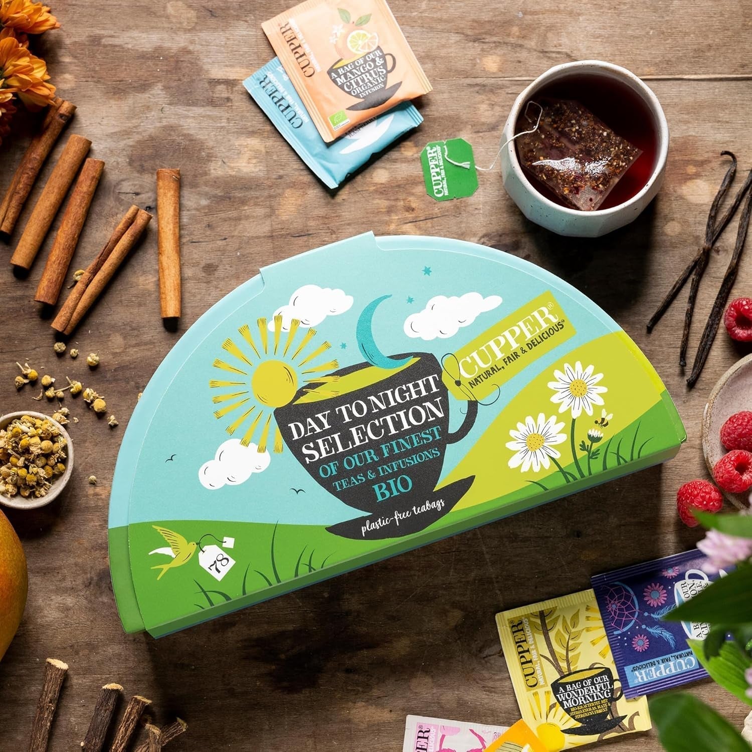Set regalo di tè biologico Cupper, 6 assortimenti di tè alle erbe e alla frutta per tutto il giorno, set da tè, confezione regalo, collezione di tè biologico selezionato (1 scatola, 78 bustine di tè)