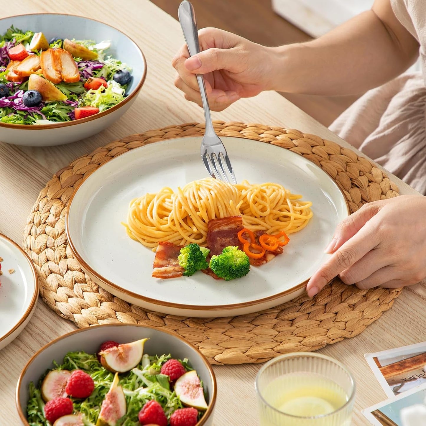 Geschirrset 6 Personen, vancasso RENO 24-tlg Steingut Teller Set Mix, Tafelservice mit je 6 Speiseteller, Dessertteller, Suppenteller, Müslischalen, Spülmaschinenfest & Mikrowellengeeignet, Mehrfarbig