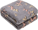 Kanguru Bed, copriletto, coperta in pile per letto matrimoniale, coperta in microfibra, Snoopy Peanuts GRIGIO, 230X230 Cm, coperta estiva, copriletto per camera da letto Letti e coperte Besuche den Kanguru-Store 230X230 Cm Farfalle luminose grigie