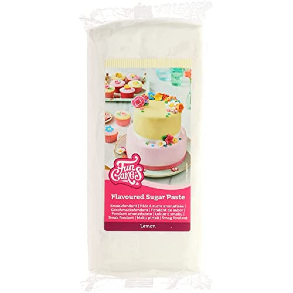 Fondente Funcakes Al Gusto Meringa: facile da usare, liscio, flessibile, morbido e malleabile, perfetto per decorare torte, kosher e senza glutine. 1 chilogrammo