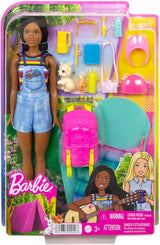 Barbie HDF74 Confezione doppia bambola! Brooklyn Camping Doll (Bruna con trecce intrecciate, circa 29 cm) con cucciolo, zaino, sacco a pelo, 10 accessori da campeggio, regalo per bambini dai 3 anni in su