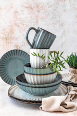 MÄSER 931966 Servizio da tavola serie Confino per 4 persone, look vintage moderno, set da colazione in ceramica, 12 pezzi, colore petrolio con accenti neri, gres