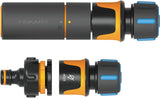 Fiskars Set di tubi dell'acqua per ruota idraulica con 2 connettori per tubo e connettore per rubinetto, misura universale, livello di rigidità torsionale 4 (di 5), 1,8 m, Ø1,3-1,5 cm (1/2-5/8"), Nero/Arancione/Blu, 1057621