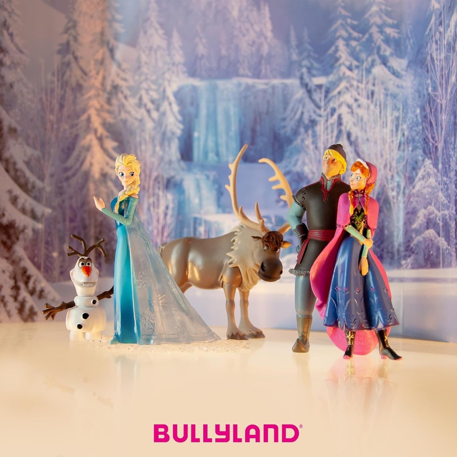 Bullyland 12961 - Statuetta Elsa di Arendelle dal film Frozen di Walt Disney, ca. 10,1 cm, molto dettagliato, ideale come piccolo regalo per bambini dai 3 anni in su