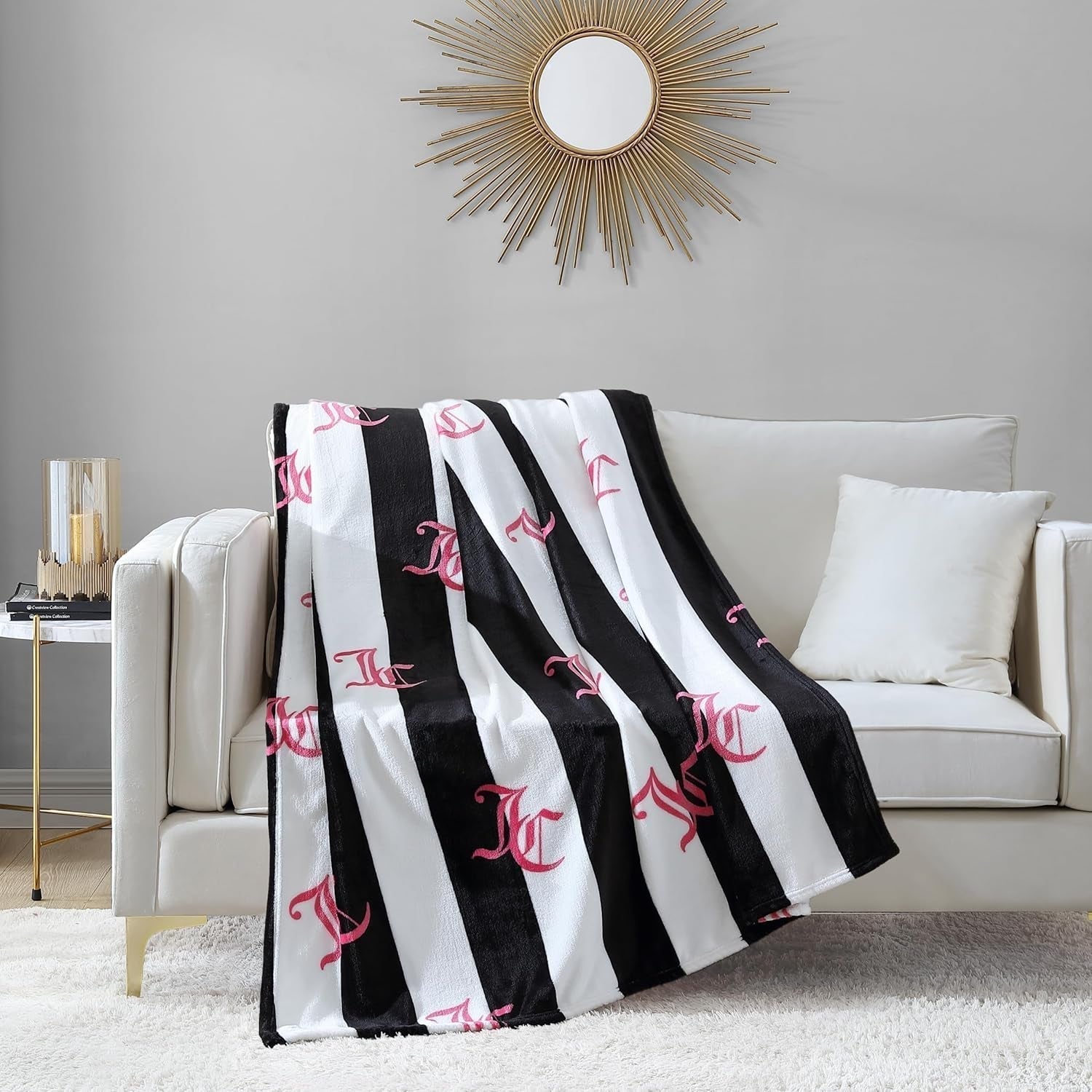 Coperta in peluche Juicy Couture Cabana, 127,7 x 178,8 cm, lussuosa coperta in peluche in microfibra per il massimo comfort e calore accogliente Letti e coperte Juicy Couture