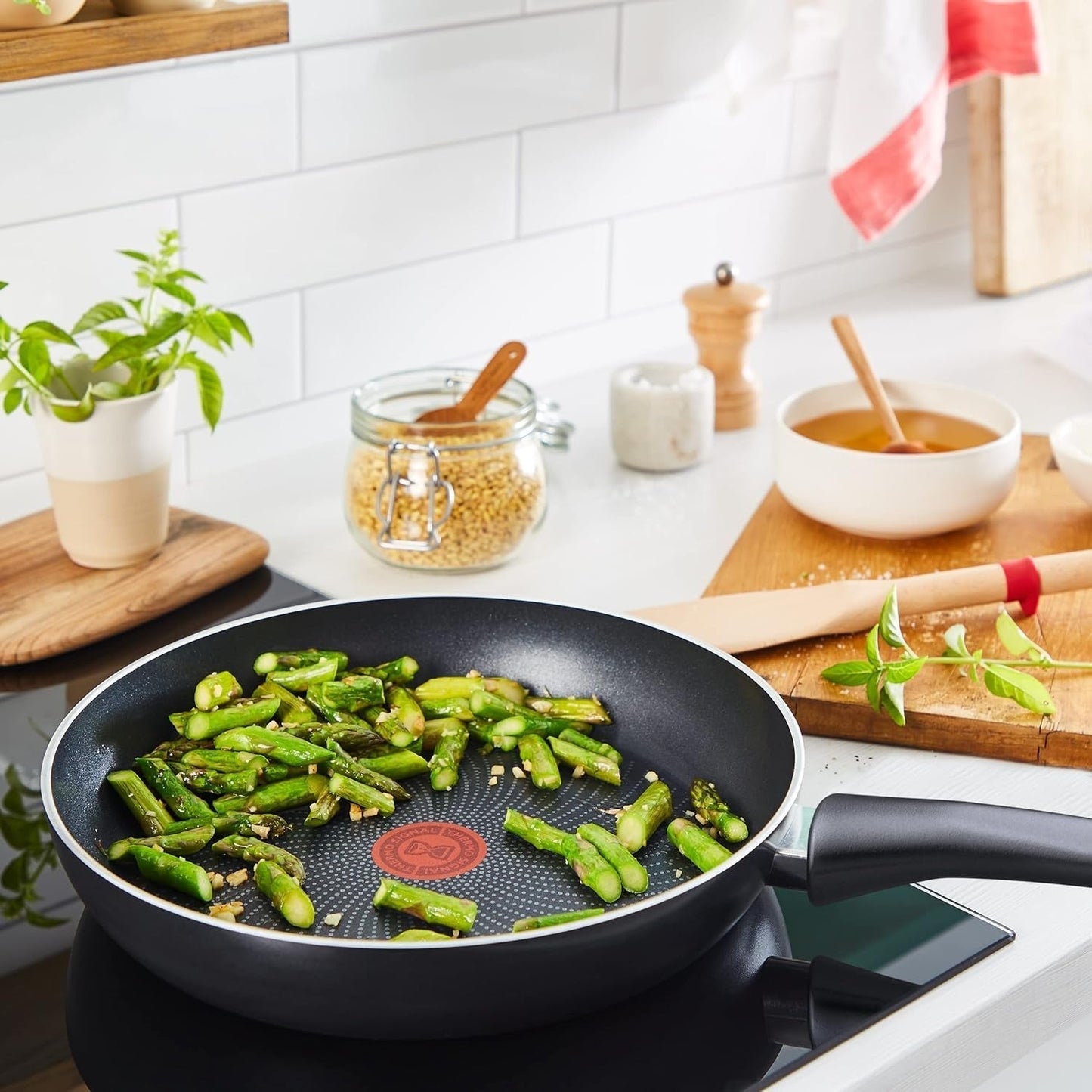 Tefal C27808 Generous Cook Pentola 32 cm, rivestimento antiaderente, fondo Thermo-Fusion, tutti i tipi di piano cottura a induzione Pentole e Padelle Naty Shop
