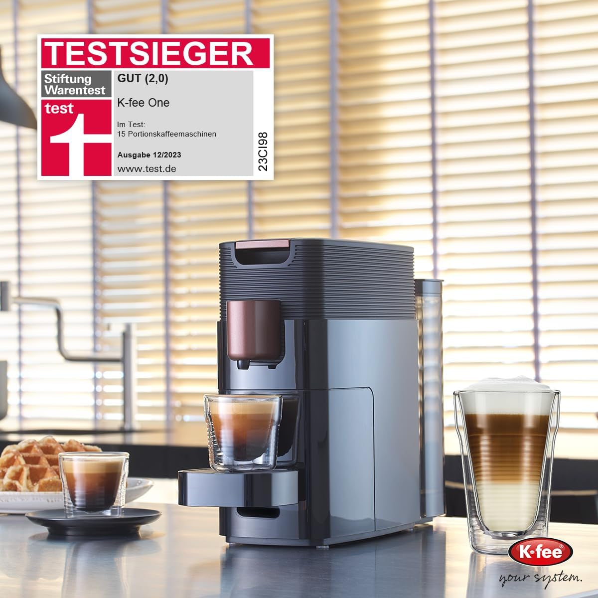 Macchina per caffè espresso con capsule K-FEE ONE per caffè, tè e cacao | Espresso compatto | Riscaldamento rapido | Serbatoio dell'acqua da 0,8 l | 19 battute | Rame nero | Vincitore del test Stiftung Warentest 2023
