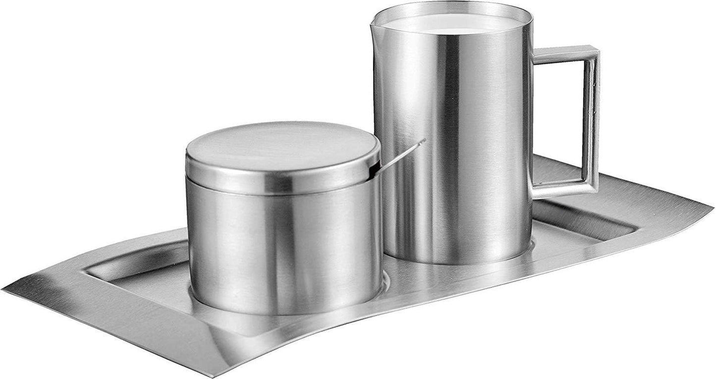 Set di 4 contenitori per latte e zucchero, modello Wave, 400-1655, realizzati in acciaio inossidabile 18/10 spazzolato. Il set è composto da un vassoio per ciascuno.