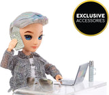 Bambola Arcobaleno di Alta Moda - Aidan Russell - Bambola Viola - Abito alla moda e 10+ Accessori da Gioco Colorati - Per Collezionisti e Bambini dai 4 ai 12 Anni
