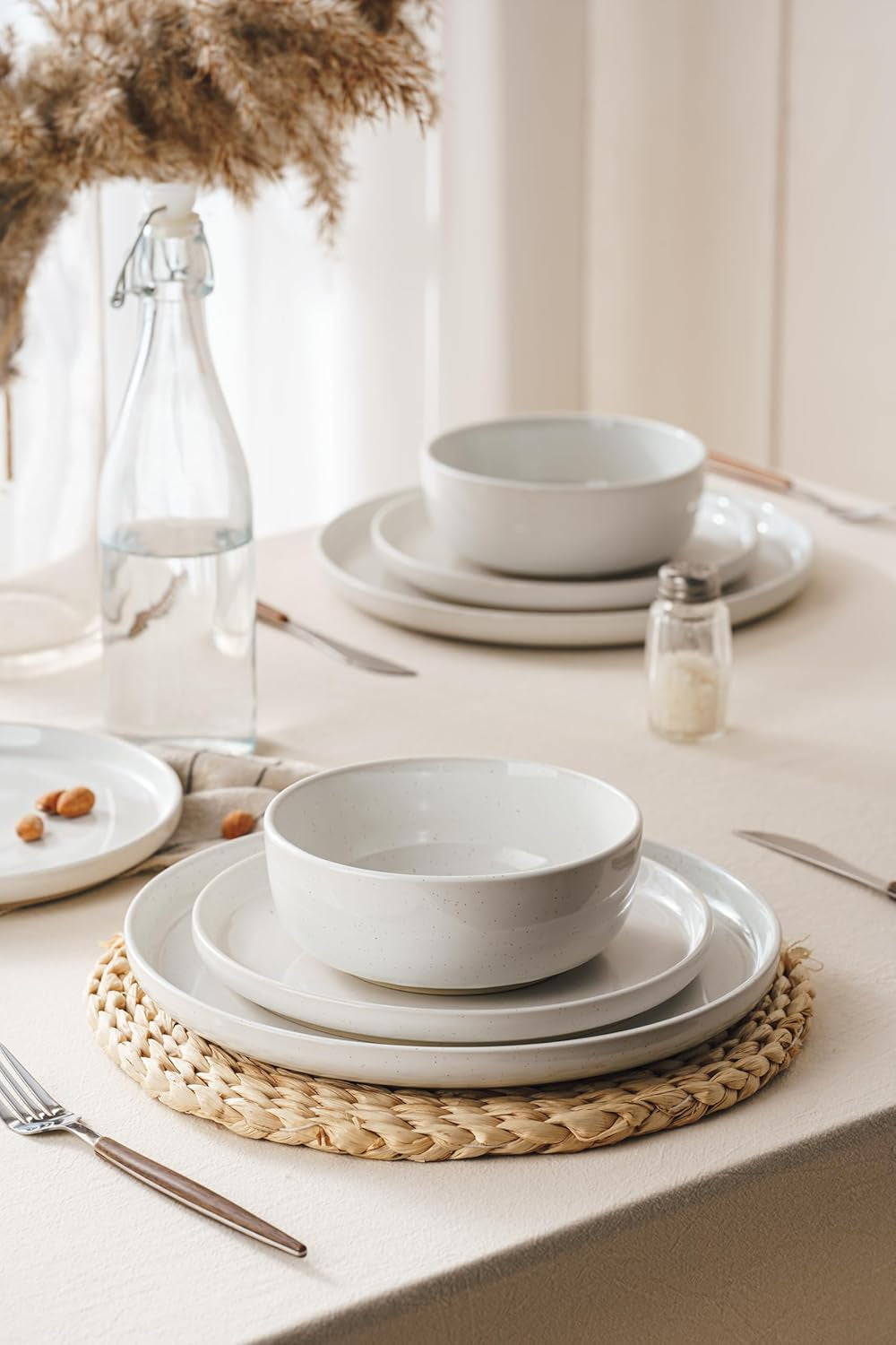 Set di stoviglie Milkyway, set di stoviglie da 18 pezzi, piatti piani in gres per 6 persone, piatti da dessert, ciotole per cereali, adatti al microonde e alla lavastoviglie, bianco