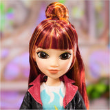 Bambola Valentina Unicorn Academy - la bambola originale della popolare serie Netflix, è alta 24 cm e ha 5 accessori per giochi di ruolo fantasiosi, per bambini dai 4 anni in su