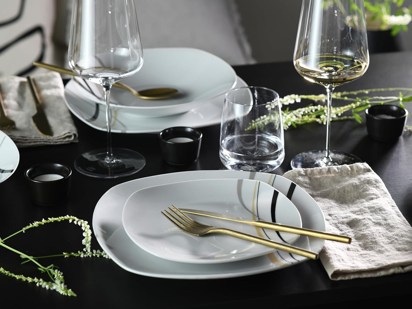 CreaTable 24029 Square City Line Series Set di stoviglie in porcellana per 6 persone, 12 pezzi, lavabile in lavastoviglie e adatto al microonde, produzione di qualità