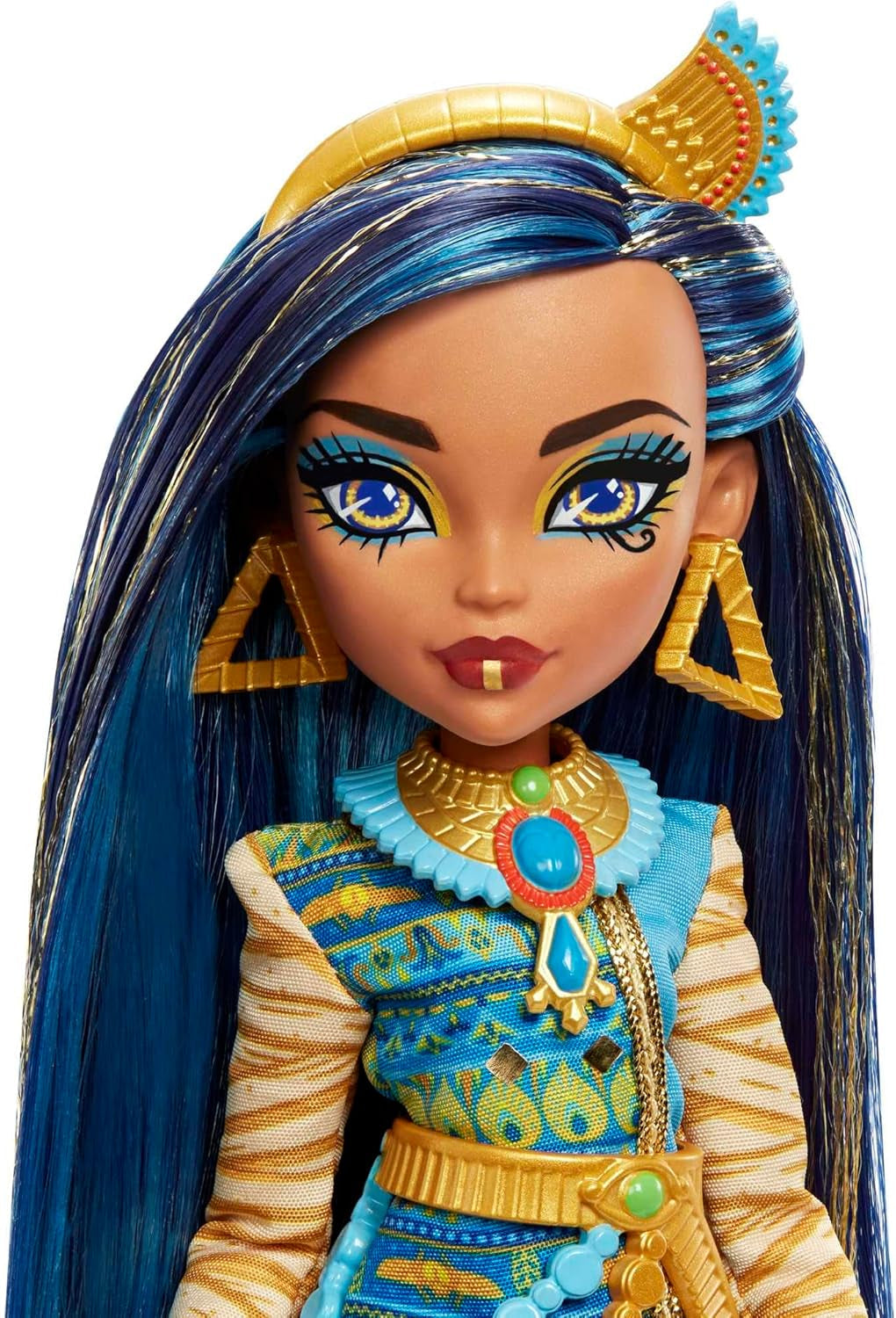 Monster High Cleo de Nile Puppe, Mummie Modepuppe, Königliches Outfit, Killersstiefel, Pyramidenrucksack, Zubehör, für Kinder ab 4 Jahren, HHK54
