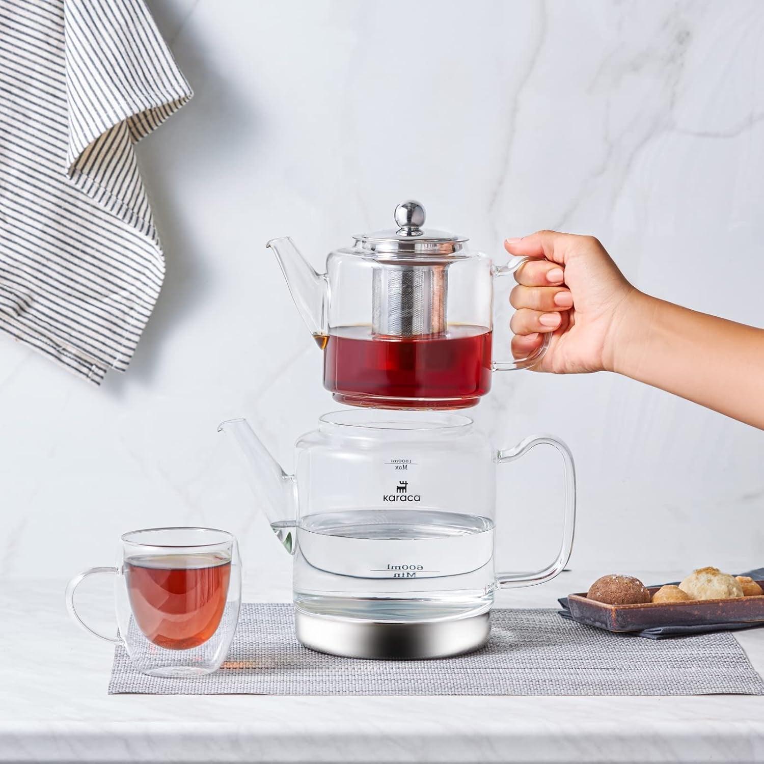 Karaca Dora Set bollitore in vetro borosilicato con infusore per tè in acciaio inossidabile, bollitore da 2 litri e bollitore in vetro da 1 litro con infusore, bollitore turco, Caydanlik, macchina per tisane turche, tè sfuso, XL