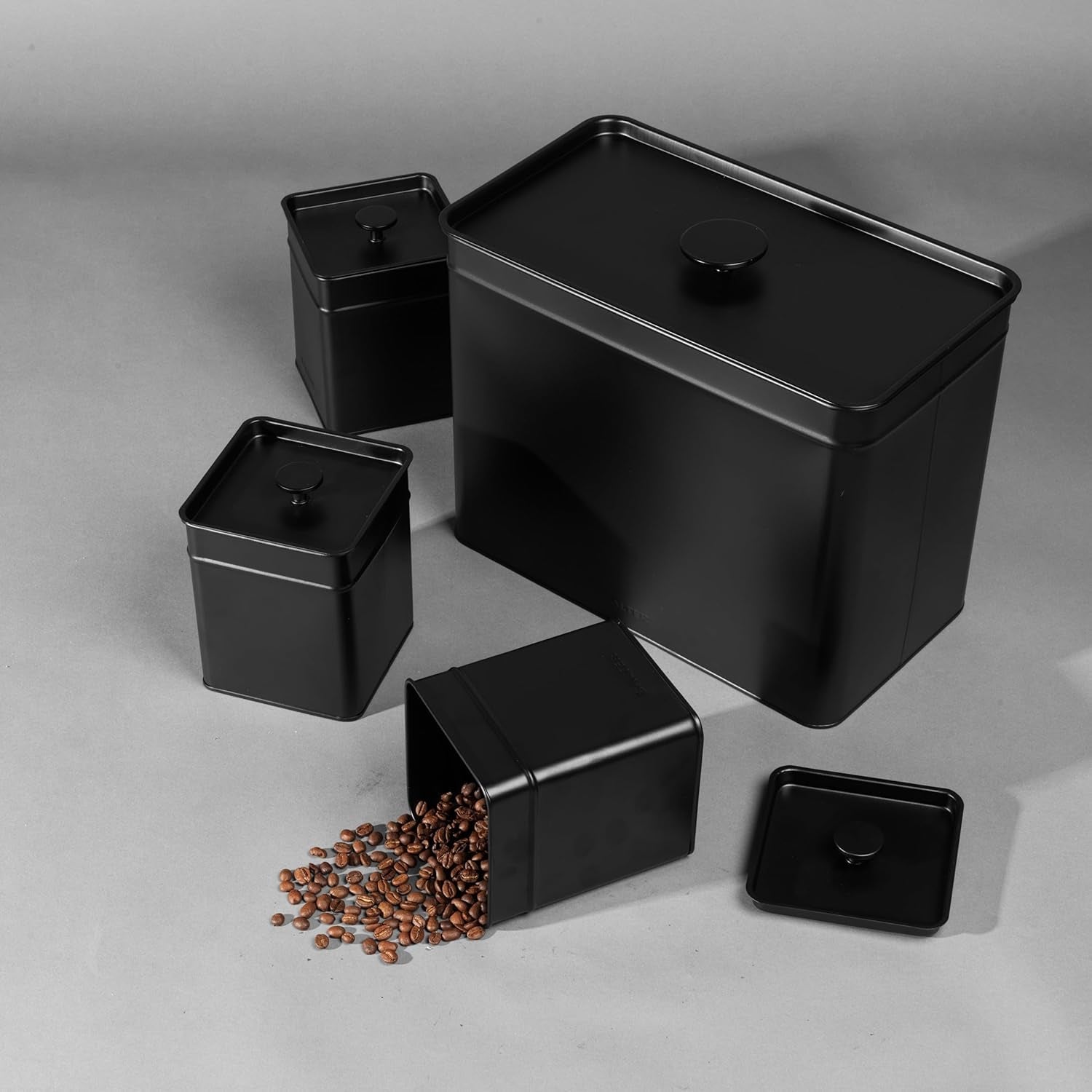 Salter BW12614EU7 Set contenitori Kuro - 4 contenitori da cucina Scatole organizer quadrate per pane/tè/caffè/zucchero, facili da pulire, per conservare gli alimenti freschi Scatole nere per alimenti Naty Shop