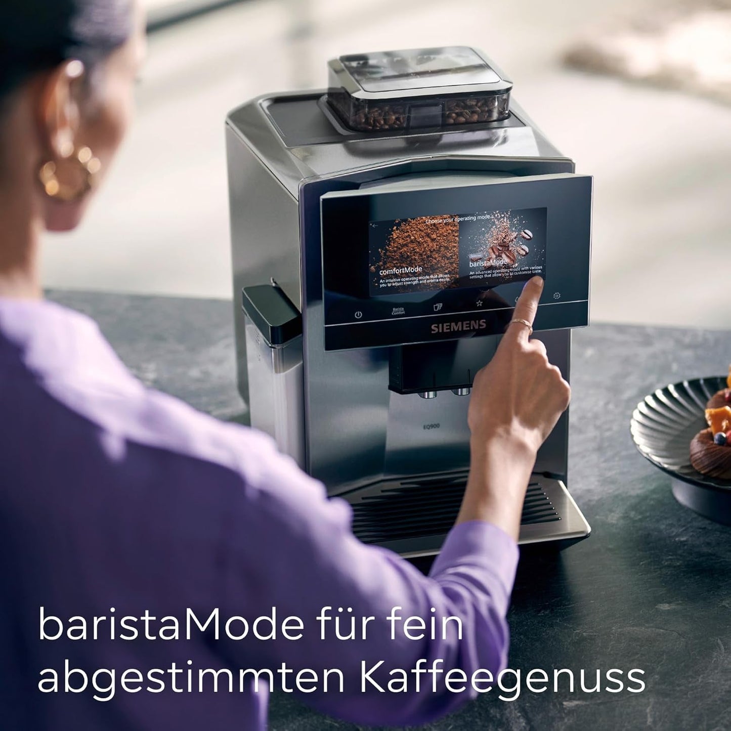 Siemens EQ900 TQ903D03 Macchina per caffè espresso automatica, Controllo app, Display touch intuitivo, Modalità Barista, AromaBoost, Riduzione del rumore, Macinacaffè Premium, Pulizia automatica a vapore, 1500 W, Acciaio inossidabile