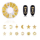 4 scatole Nagel Art Strass, Decorazioni 3D Nagel Art, Mix Größe Nagel Perlen Glitter Strass Gold Metall Hohlniet Nagelkunst Stern Mond Sonne Nagel Zubehör Für DIY Nageldesign