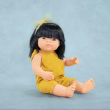 Bambola Miniland, 38 cm, ragazza asiatica. Prodotto in Spagna. Anatomicamente corretto. Collezione Io e il mio amico