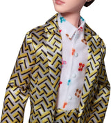Mattel GKC92 - Figura d'azione BTS Idol Suga, giocattolo da collezione K-Pop Merch, multicolore