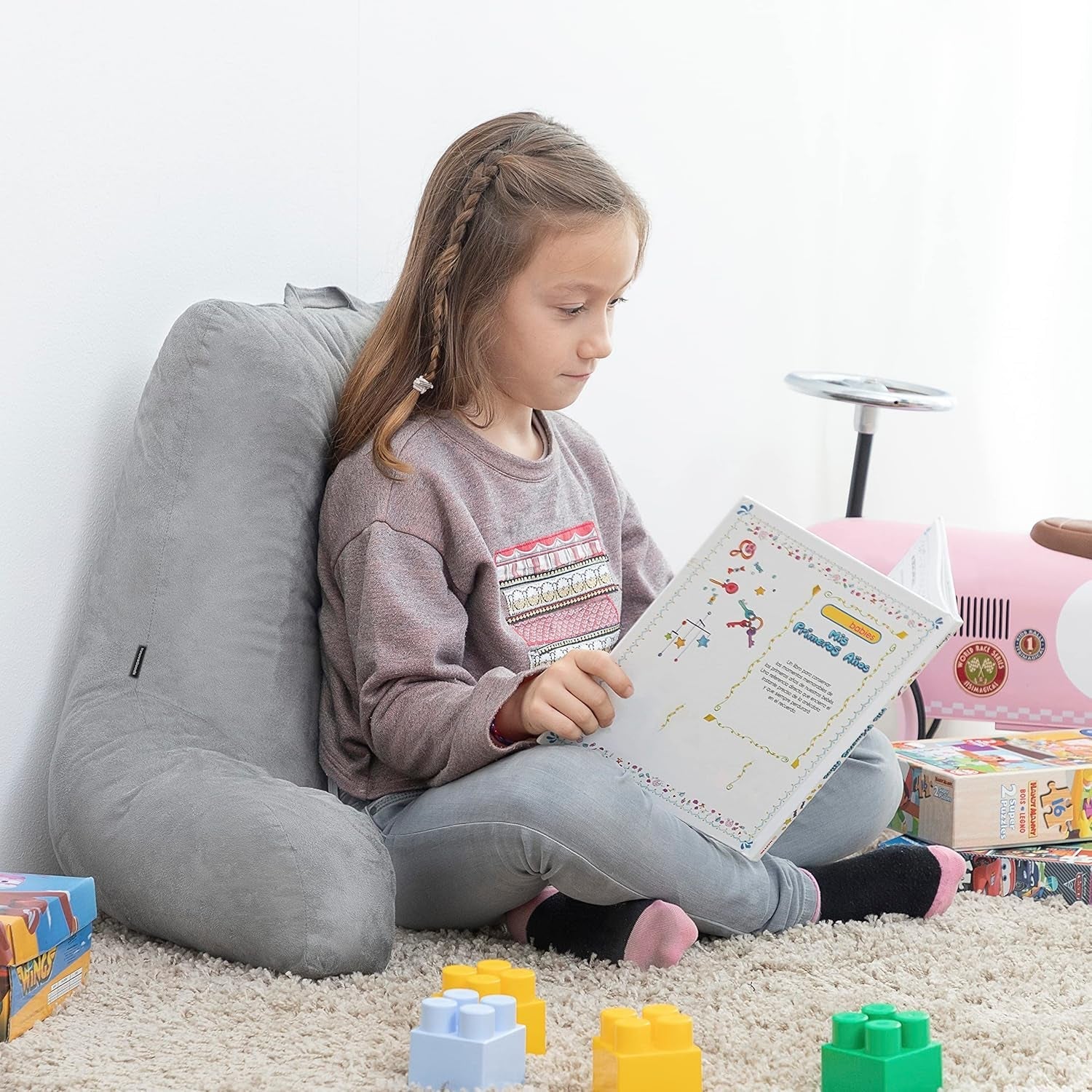 Cuscino da lettura con braccioli InnovaGoods Huglow per divano, letto e tappeto, cuscino da lettura con supporto lombare e maniglia per il trasporto, ergonomico, previene disagio e dolore, grigio