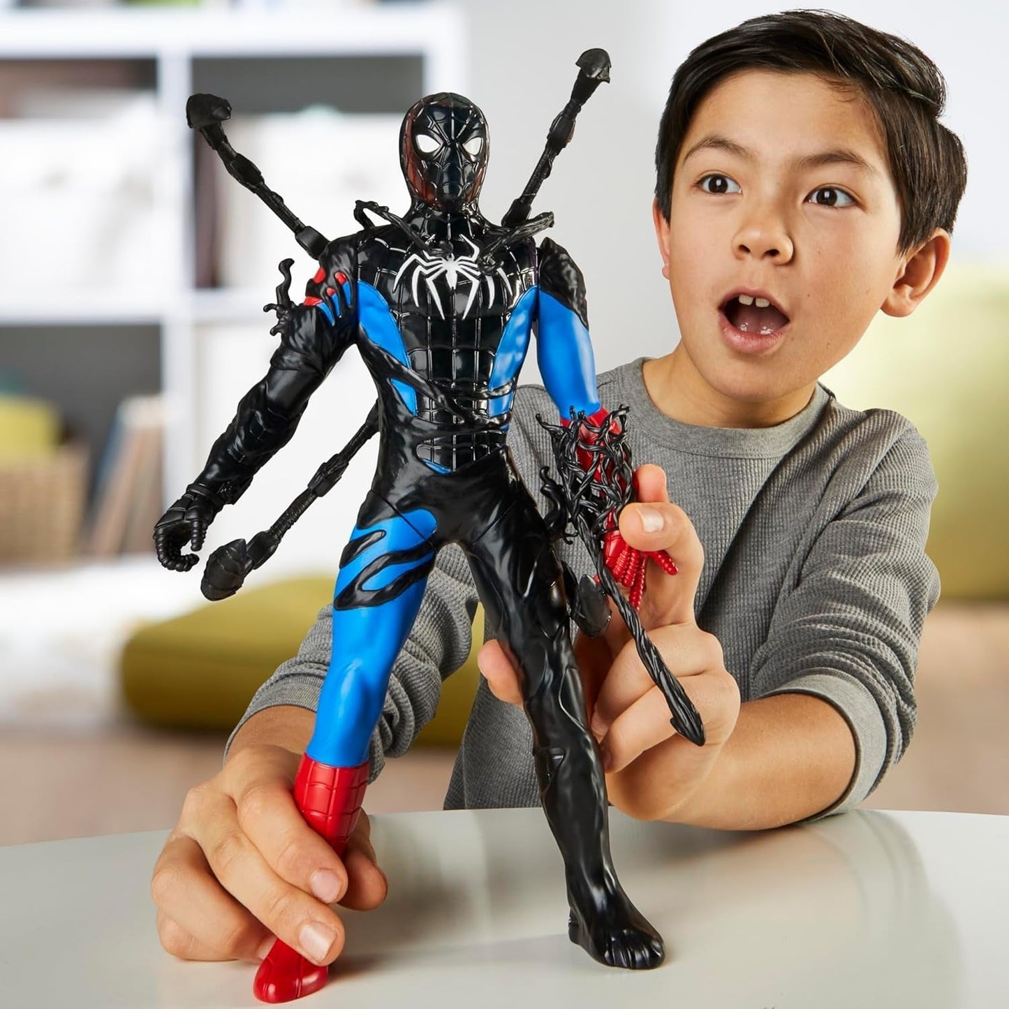 Marvel Spider-Man Venomversus Spider-Man Color Changer Action Figure con Accessori Action figures Naty Shop