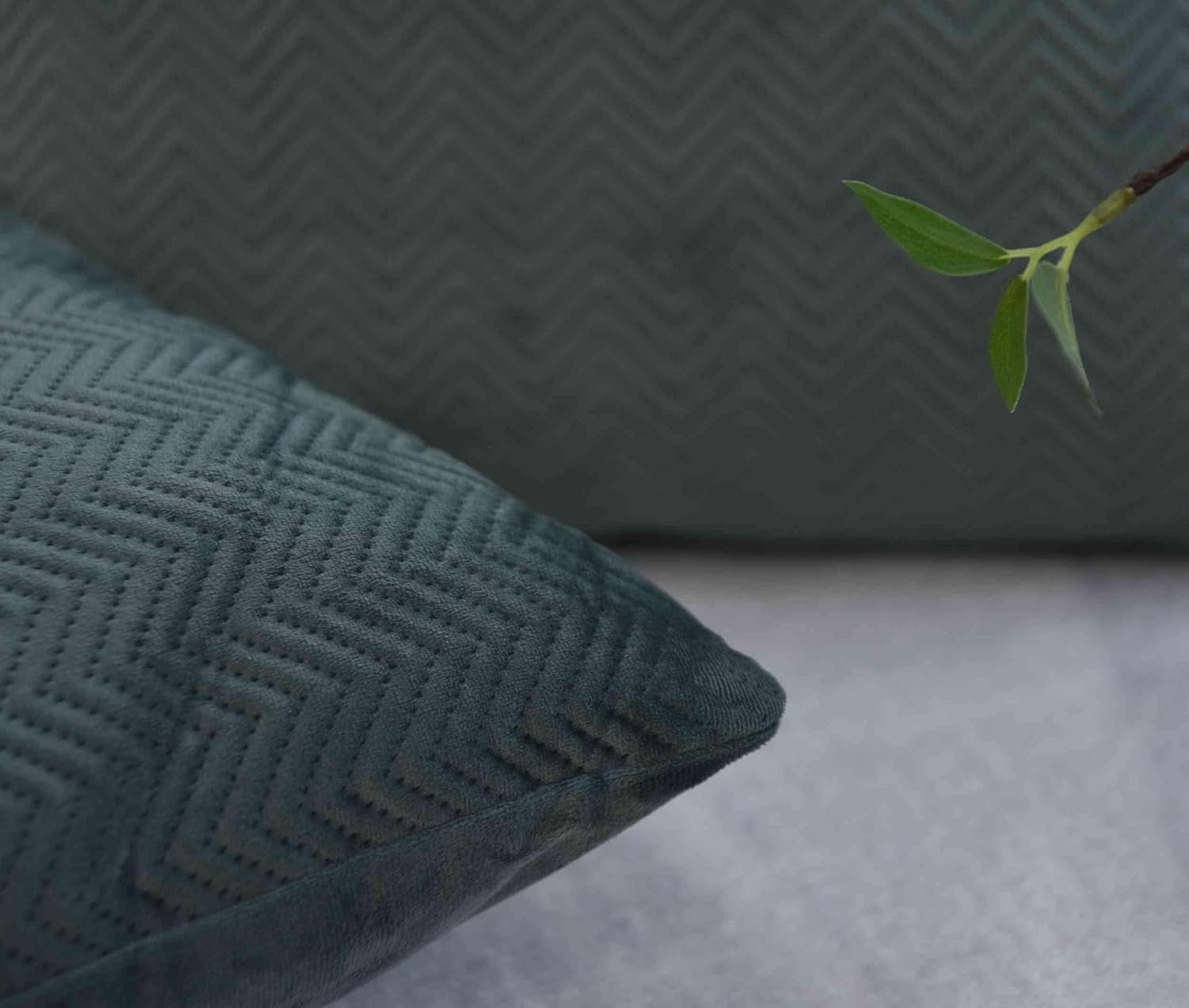 Tenda Box Cuscino Decorativo LxP 45X45 Cm Verde Jacquard "Greta" Con Design A Spina Di Pesce Facile Da Curare Chiusura Con Cerniera Imbottitura Morbida 320G - Varietà Di Colori, 2023510 Cuscini Da Viaggio Naty Shop
