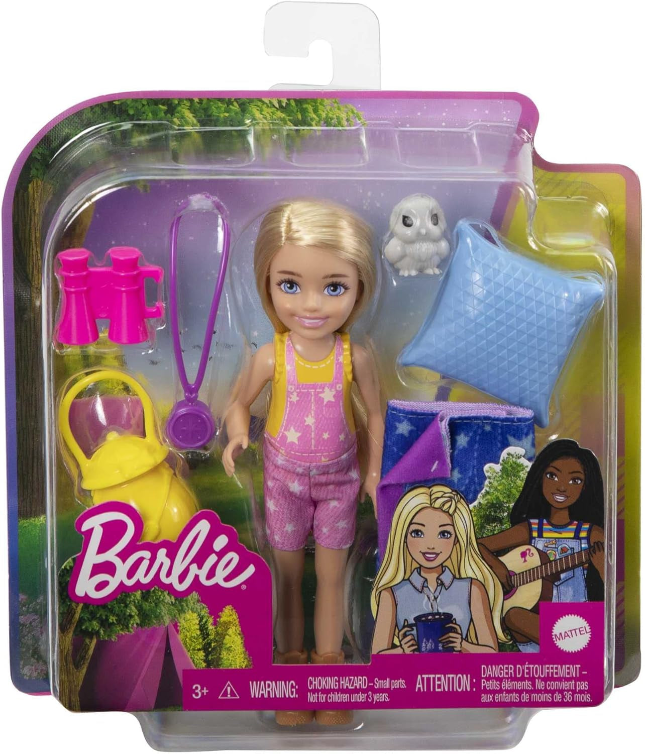 Serie Barbie Chelsea, bambola Chelsea da campeggio con capelli biondi, gufo, sacco a pelo, cuscino, torcia elettrica, binocolo, accessori da campeggio, regalo per bambini, giocattolo da 3 anni in su, HDF77