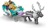 LEGO® Disney Frozen: Avventura sulla slitta di Anna, set da gioco costruibile e fantasy, supporto di cioccolato con mini bambole Anna, Kristoff, Olaf e Sven, principessa giocattolo per ragazze dai 4 anni 43256 Set da costruzione Besuche den LEGO-Store