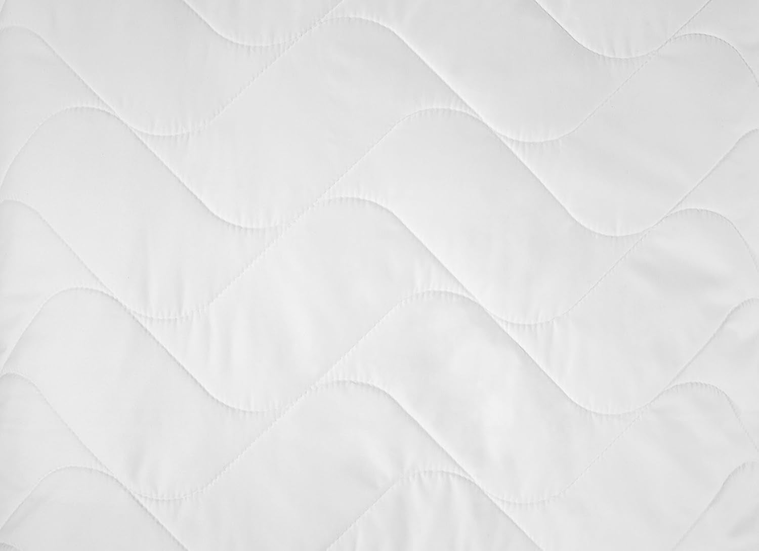 Cuscino Traumnacht Topcool, Con fibre funzionali traspiranti, 80 X 80 Cm, Certificato Oeko-Tex, Prodotto secondo lo standard di qualità tedesco Naty Shop cuscini standard