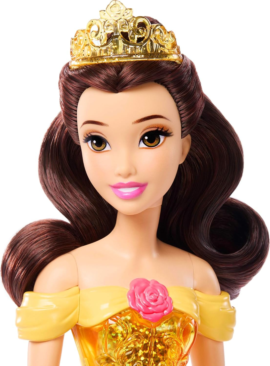 Mattel Disney Princess Giocattolo articolato Belle Fashion Doll con vestiti scintillanti e accessori Regalo ispirato al film Disney per bambini HLW11