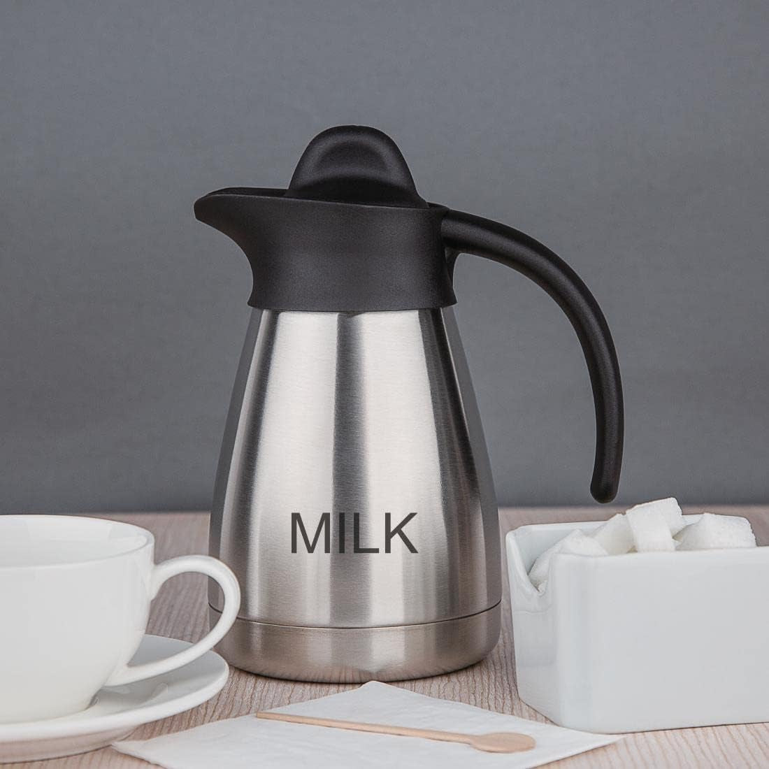 Tazza per latte sottovuoto Olympia con tappo a vite, 500 ml/17 once, acciaio inossidabile con coperchio nero, stampa latte sul lato, postazioni buffet per tè e caffè, CL371